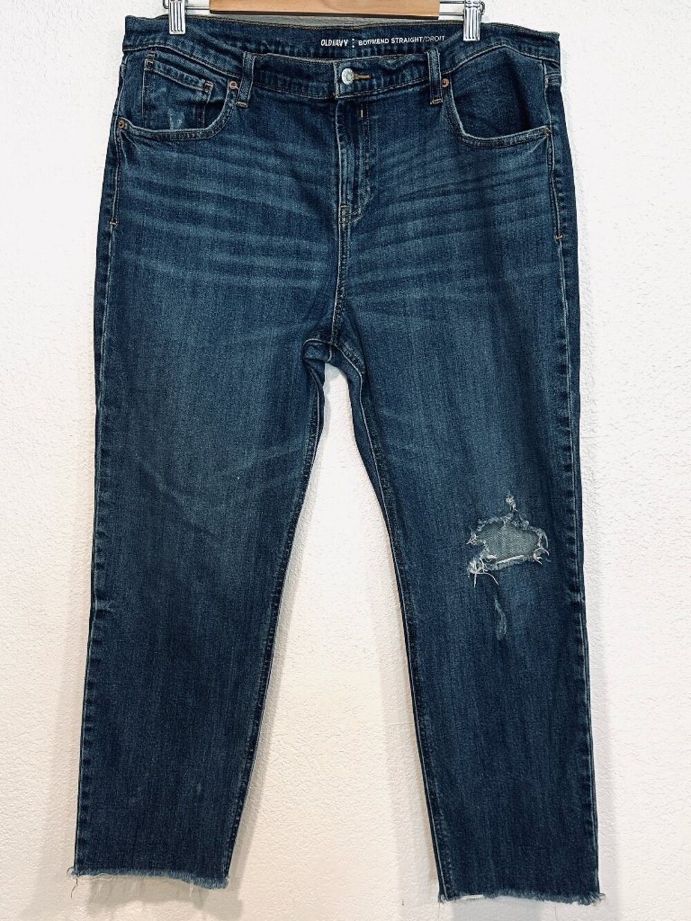 Old Navy Boyfriend Straight Jeans Raw Hem Distressed Dark Wash W38xL26 Womens 16